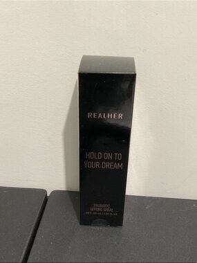 RealHer Probiotic Setting Spray